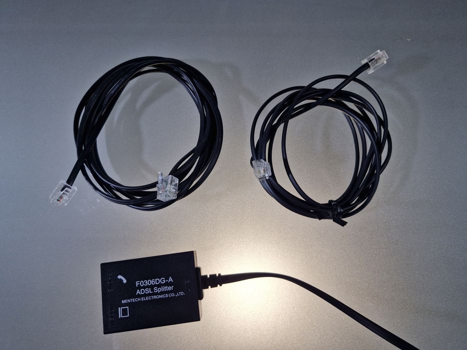 Zestaw Telos Zwijany Przedłużacz 5 m ADSL Rozdzielacz +2 Kable tel. 2m