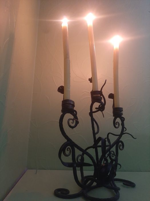 Продается старый канделябр