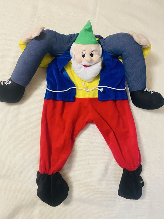 Костюм гнома на 8-10 років.