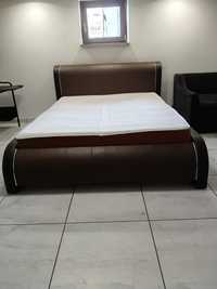 Łóżko sypialniane  180x220 z materacem 160x200
