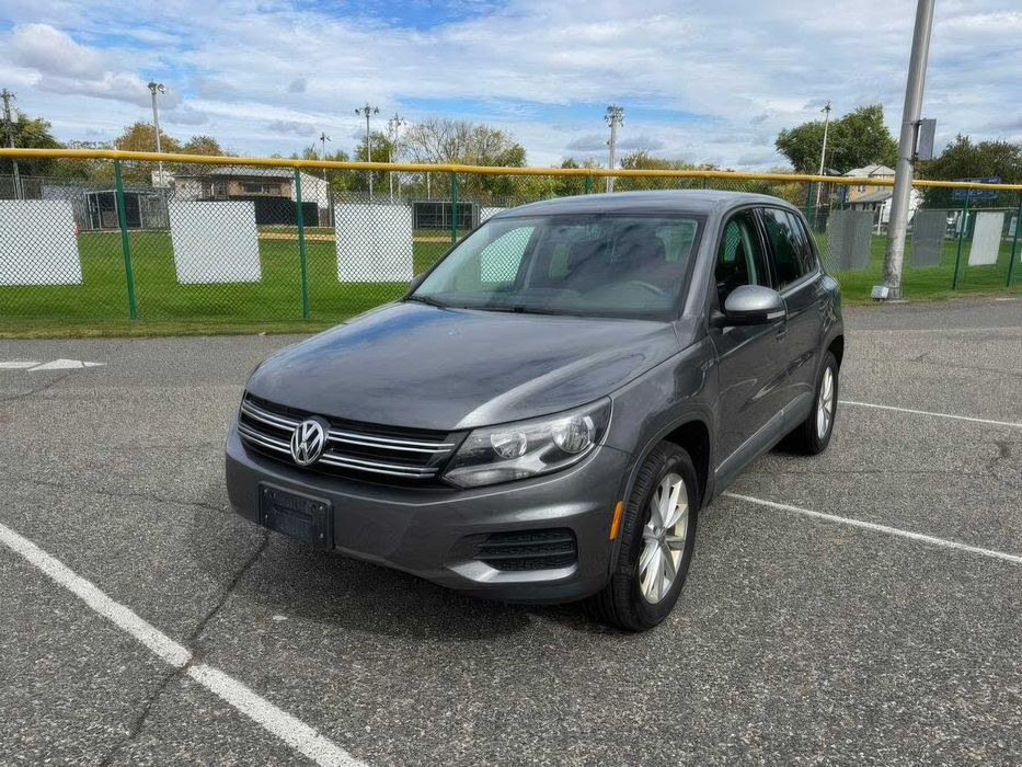 Volkswagen Tiguan SE 4Motion      2014
