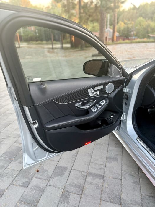 Mercedes c300 w205 amg