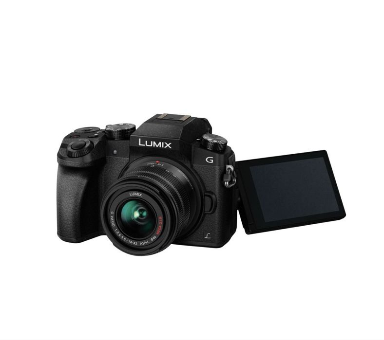Фотоапарат PANASONIC DMC-G7 Kit 14-42mm Black (DMC-G7KEE-K)