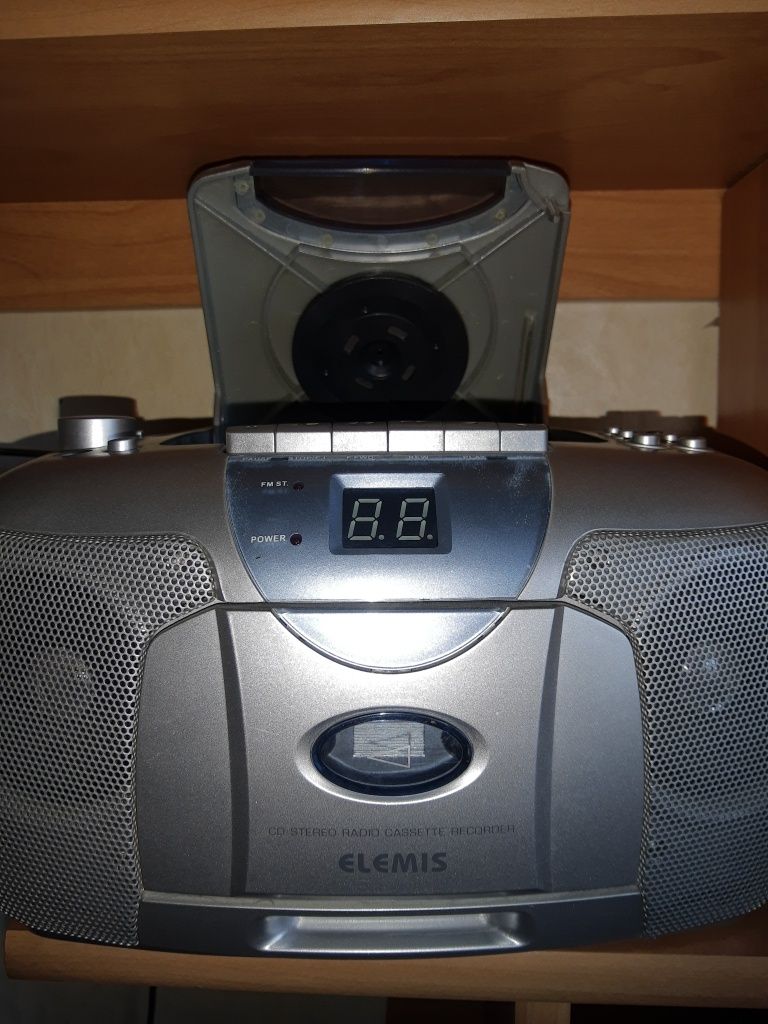 Radiomagnetofon CD Elemis