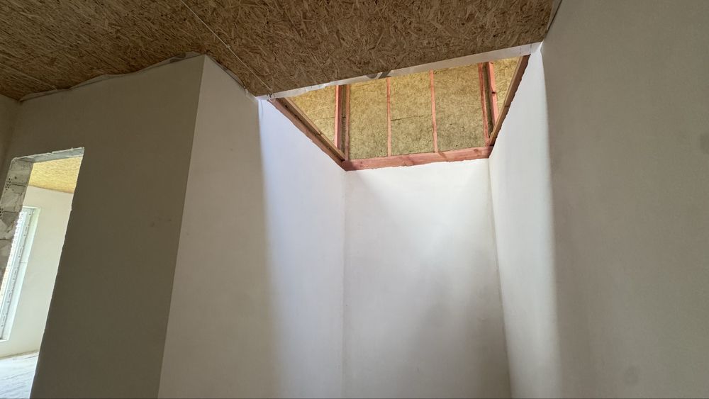 Таунхаус із чистовим наповненням у Стоянці біля рекреаційної зони