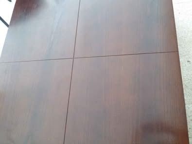 Mesa em Madeira Macica