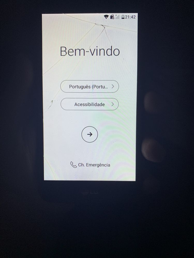 Toemovel da LG o ecra da frente esta um pouco partido mas de resto top