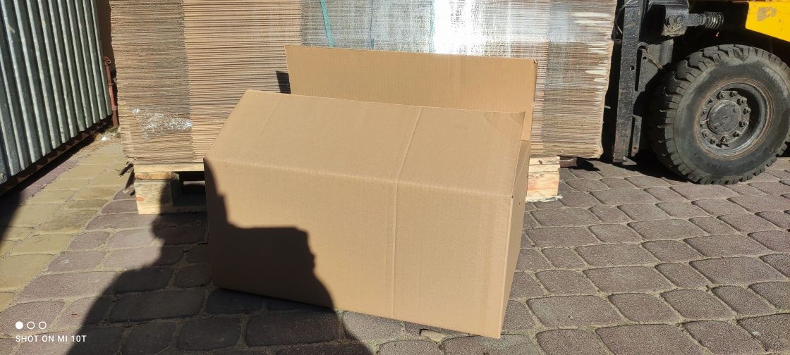 Kartony klapowe 592x392x300 3WC 492g NOWE