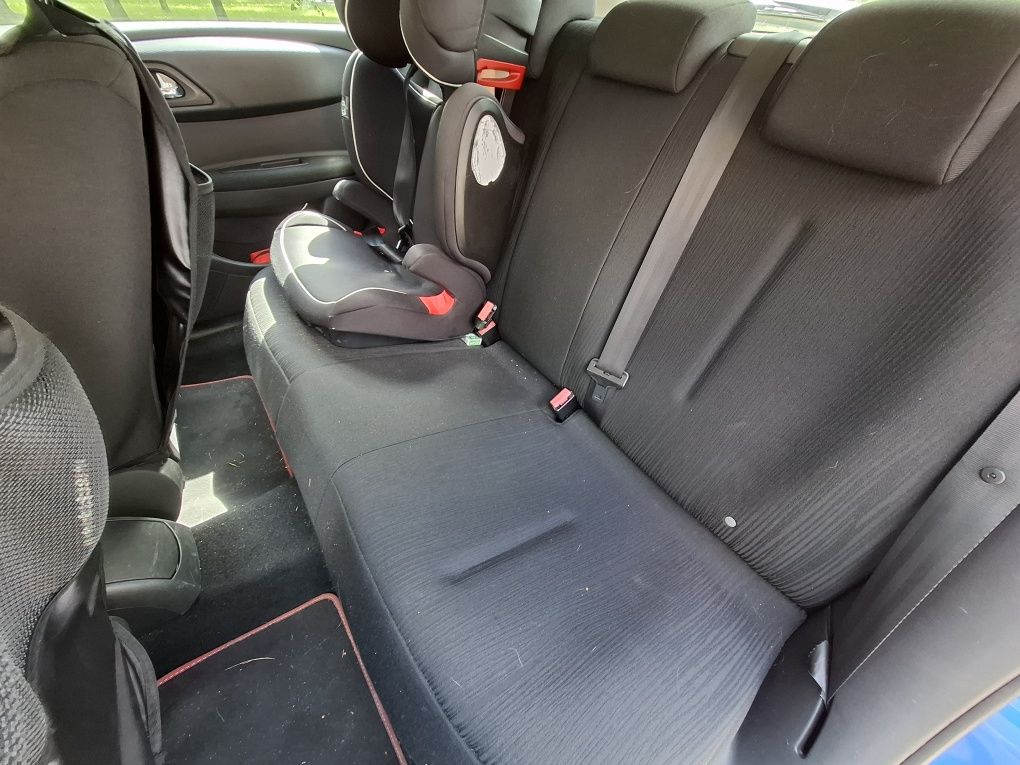 Citroen C4 1.6 benzyna 146500 km 2009 r temp , klima, czujnik p tył