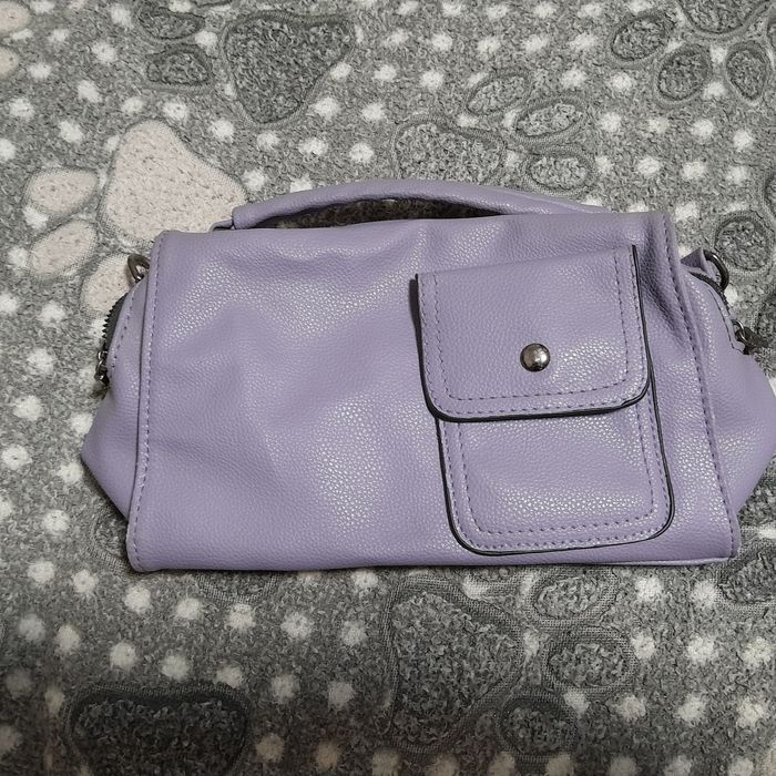 Сумка ніжно фіолетового кольору  Б/у