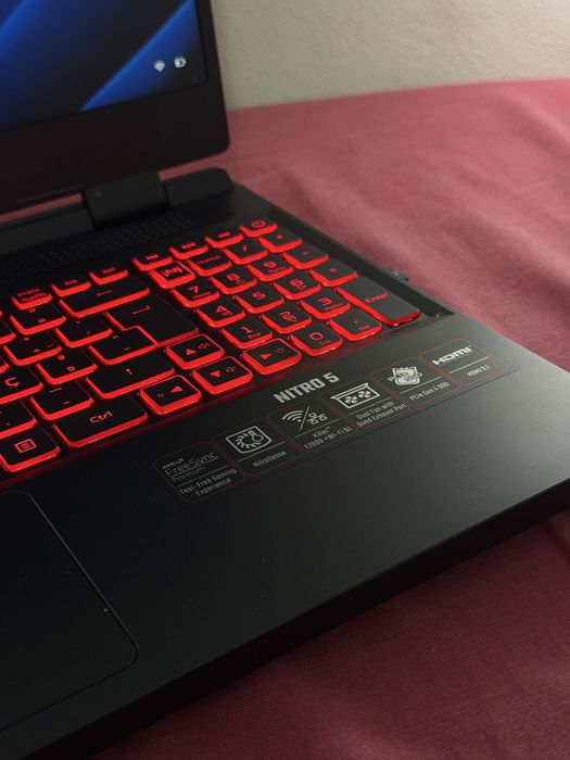 Portátil Gaming Acer NITRO 5 AN515