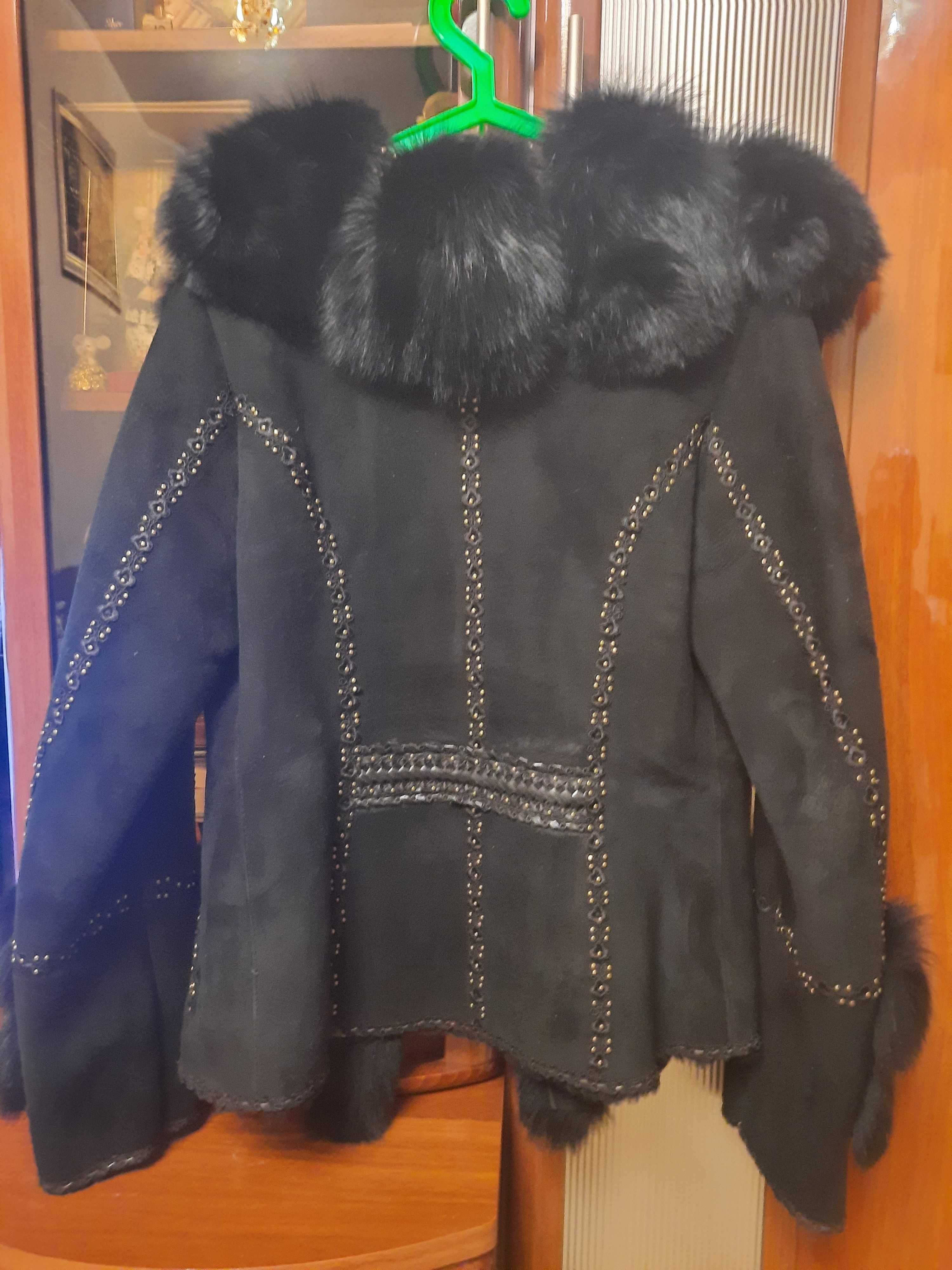 Продам женскую дубленку