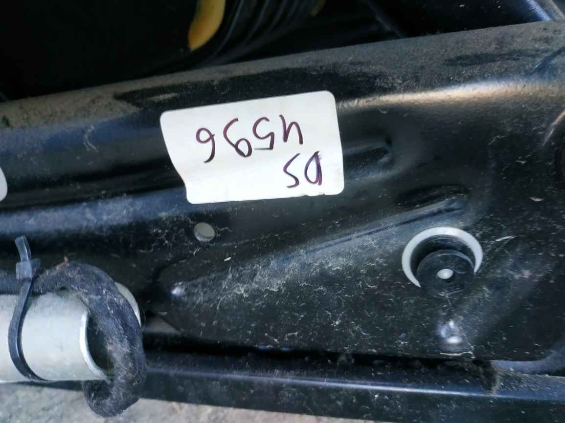 Renault (RVI) Kangoo 2 08- сидіння перед L+R DS4596 DS4596