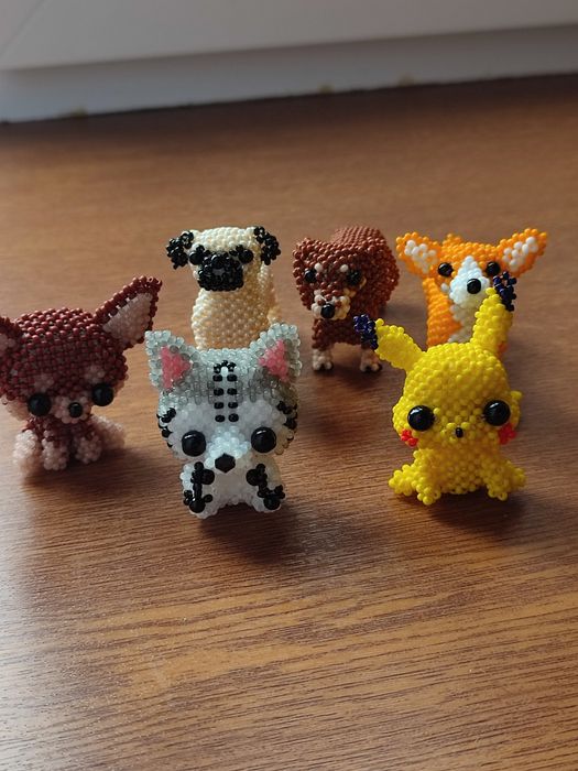 Бісерні фігурки та брелки – ручна робота