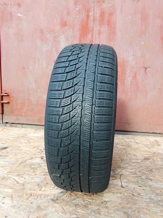 Шина 235/45/19 NOKIAN