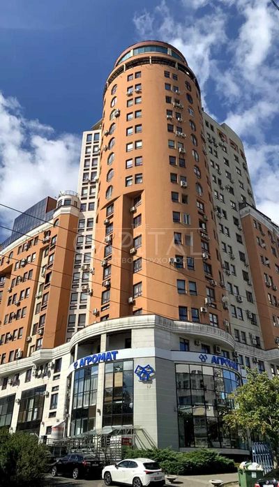 Здається  4х кімнатна квартира НСК Олімпійський