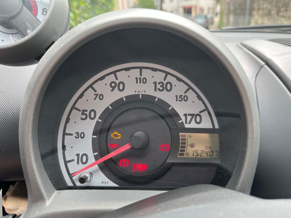 Peugeot 107 1.0 Gasolina 2011