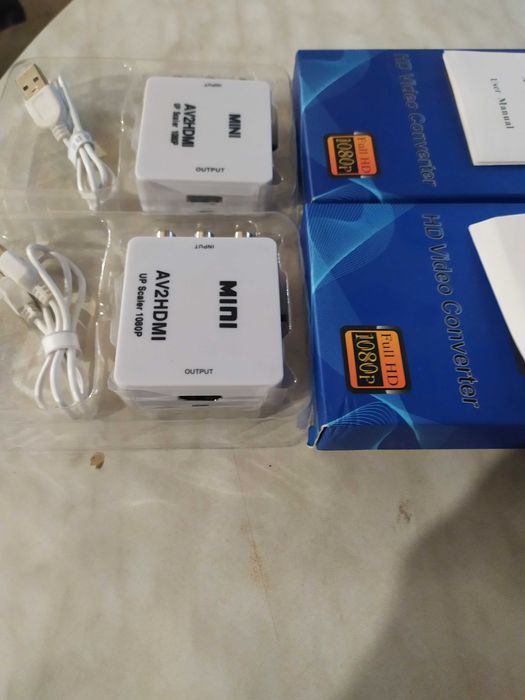 Конвертер MINI перехідник з AV to HDMI.
