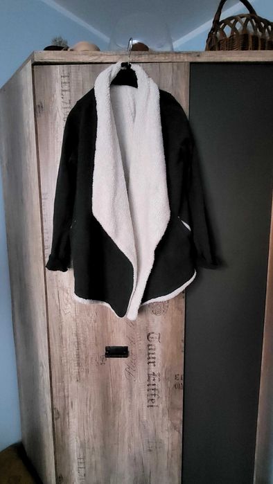 Szary cieplutki kardigan z kożuszkiem 36 S