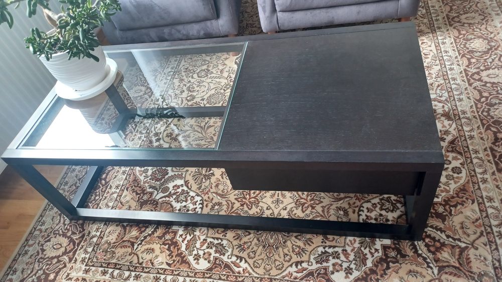 Stolik kawowy z szufladą