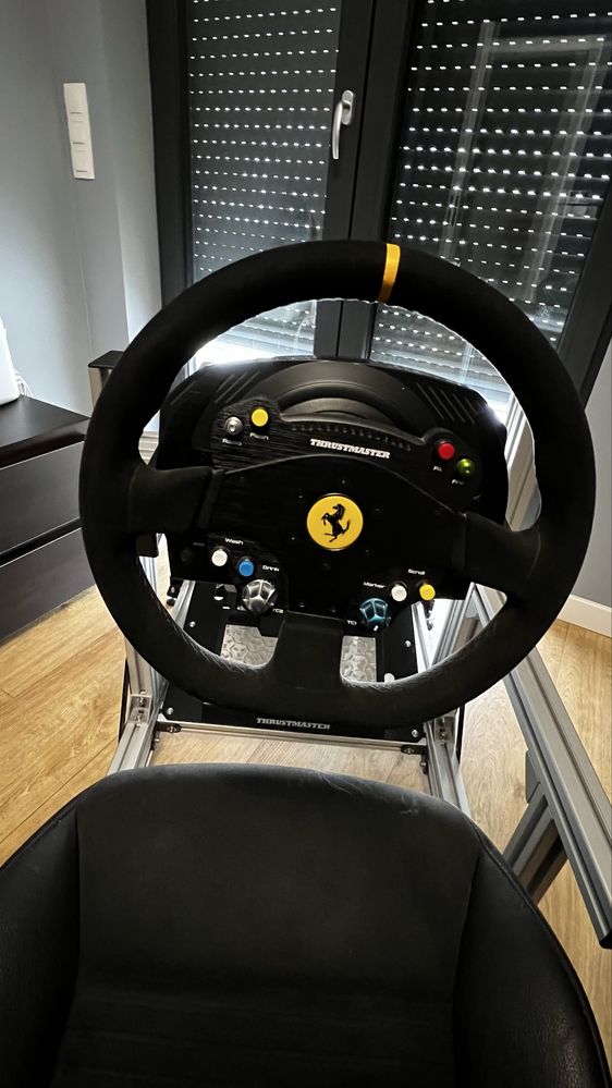 Kierownica Thrustmaster TS-PC Racer Ferrari 488 - stan idealny