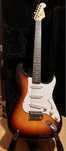 Fender Squier Stratocaster з кейсом і підставкою