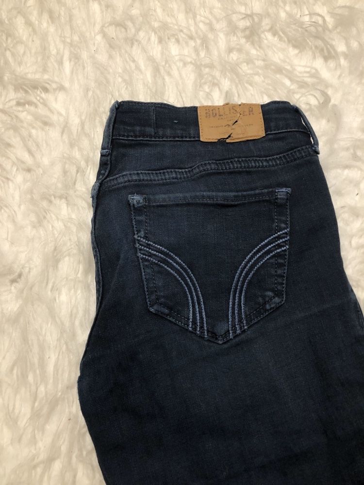 Spodnie rurki jeansy Hollister rozmiar S M W26 L31