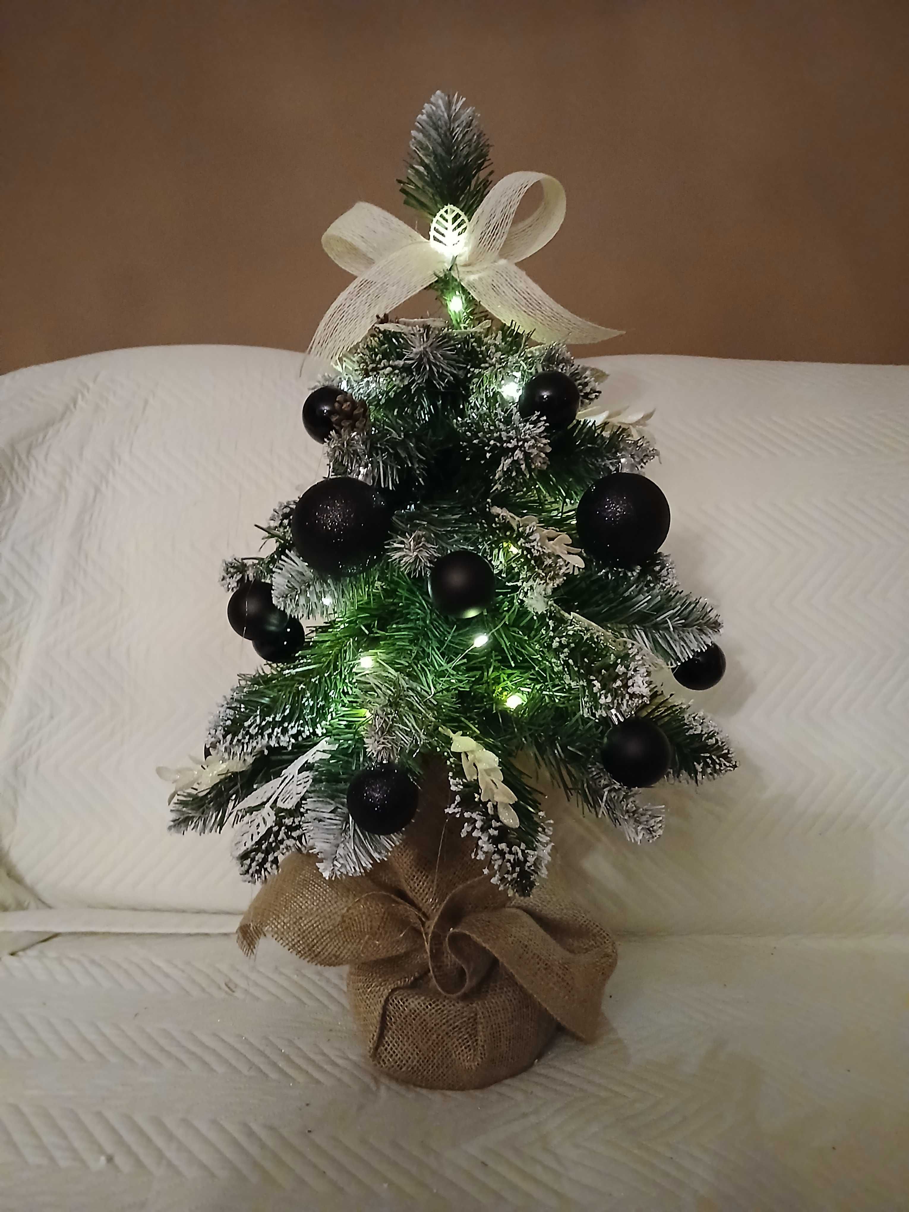 Choinka na pniu 70 cm z DEKORACJĄ i ozdobami - ubrana [producent]