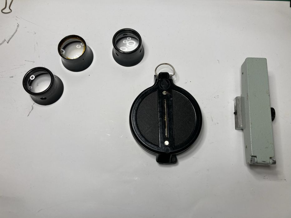 Бусоль (теоделіт), лупи очні