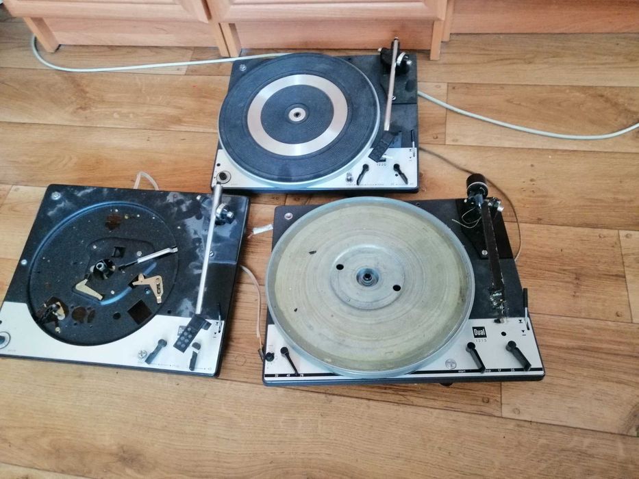 Gramofon y DUAL 1215, 1220, 1222 na części