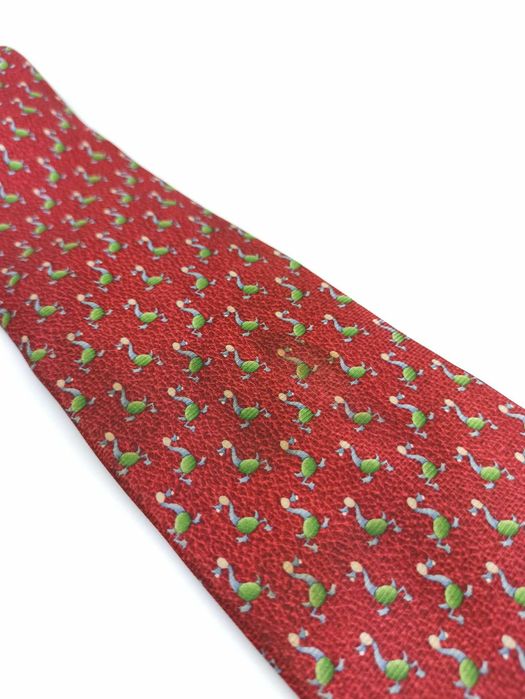 Bvlgari czerwony jedwabny krawat 7 fold n69