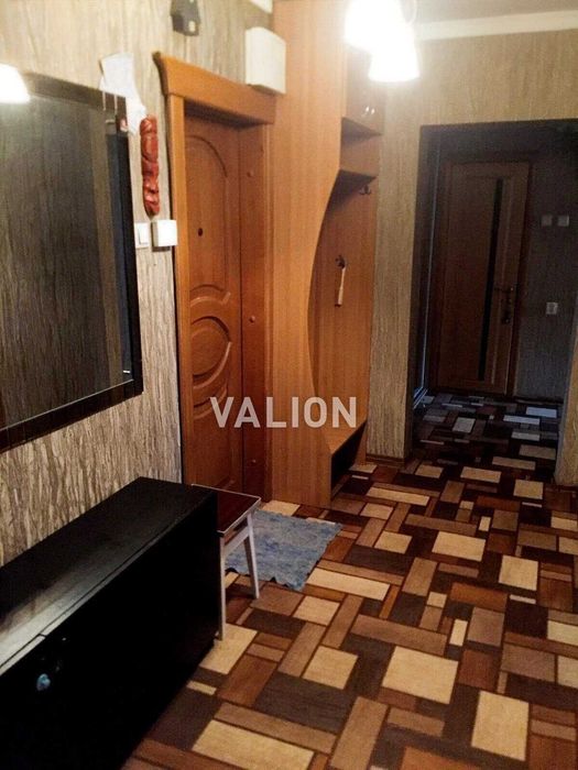 Продаж 2-кімн. квартири євроремонт, вул. Ревуцького, метро Харківська