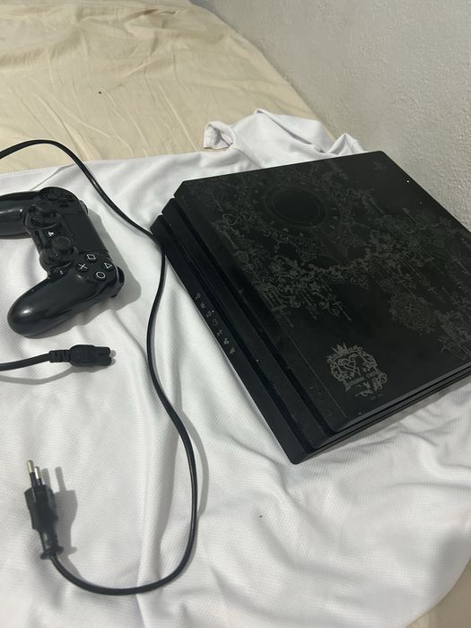 ‼️Ps4 pro Disney 1TB‼️