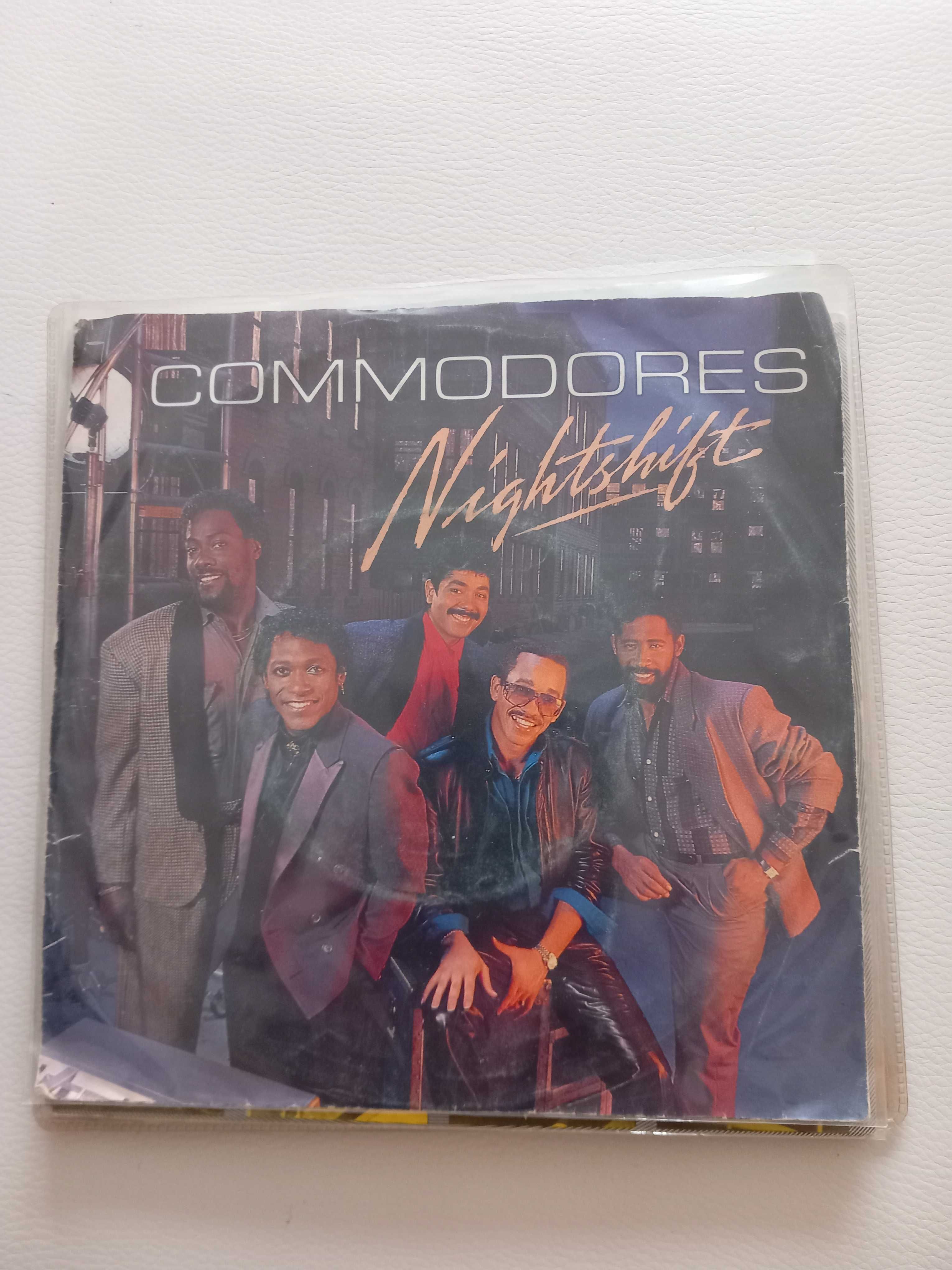 Commodores - nightshift / i keep running