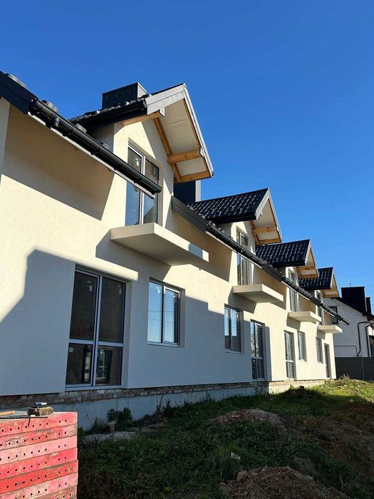 Двоповерховий котедж, 4 кімнати