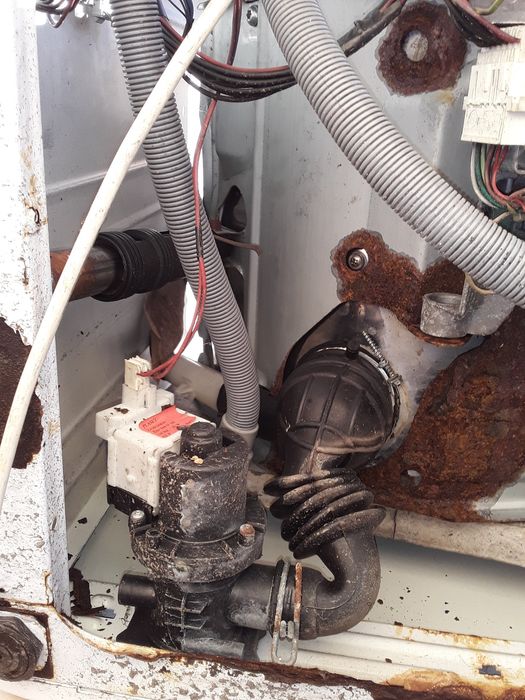 Запчастини до Ariston  двигун та інші з/ч