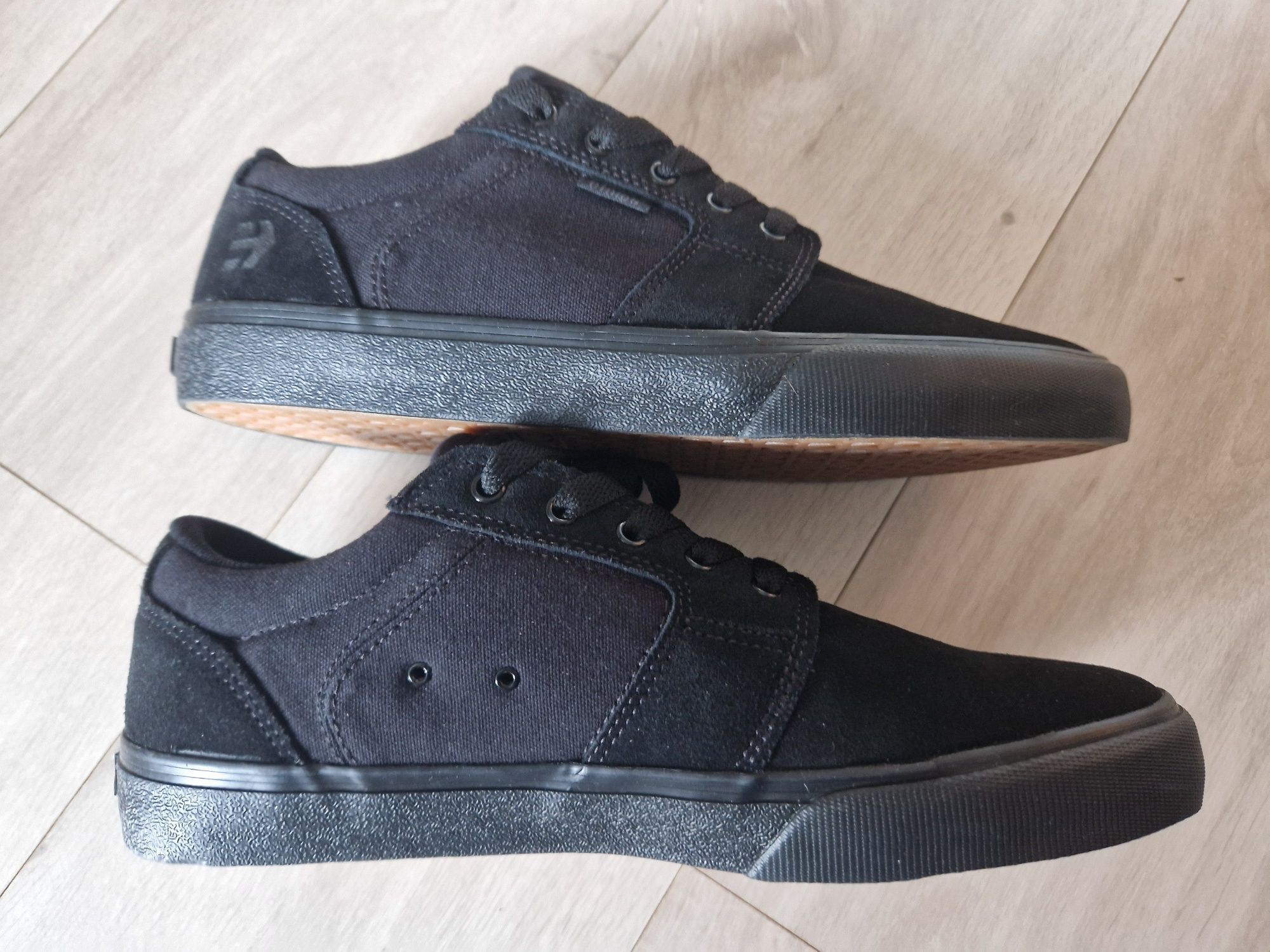 Nowe buty Etnies Barge LS black/black roz. 44 28,5cm