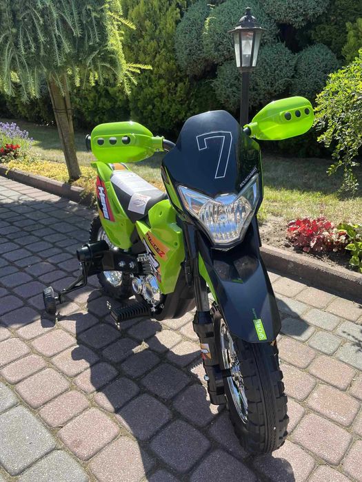 Motor Cross na akumulator Motorek Pomocnicze boczne kółka Dźwięki LED