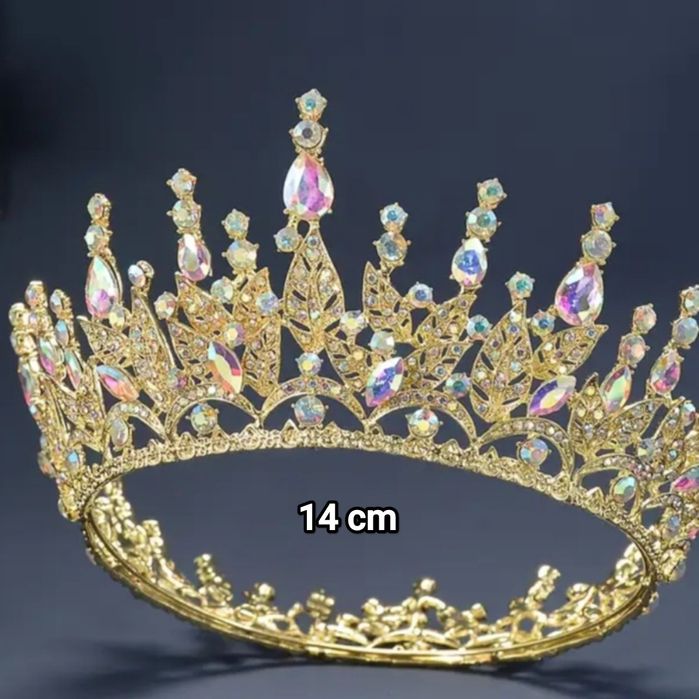 Korona na tort, sesja zdjęciowa, fryzury