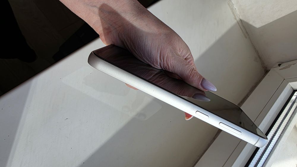 Офіційний!Смартфон Samsung s23fe 8Гб/256Гб,  м'ятний колір, стан ідеа