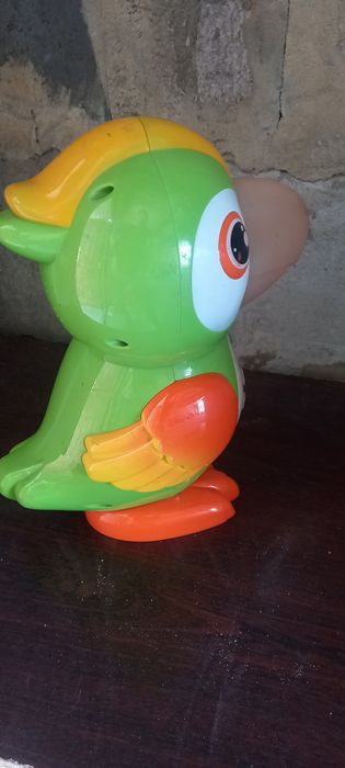 Інтерактивна іграшка папуга