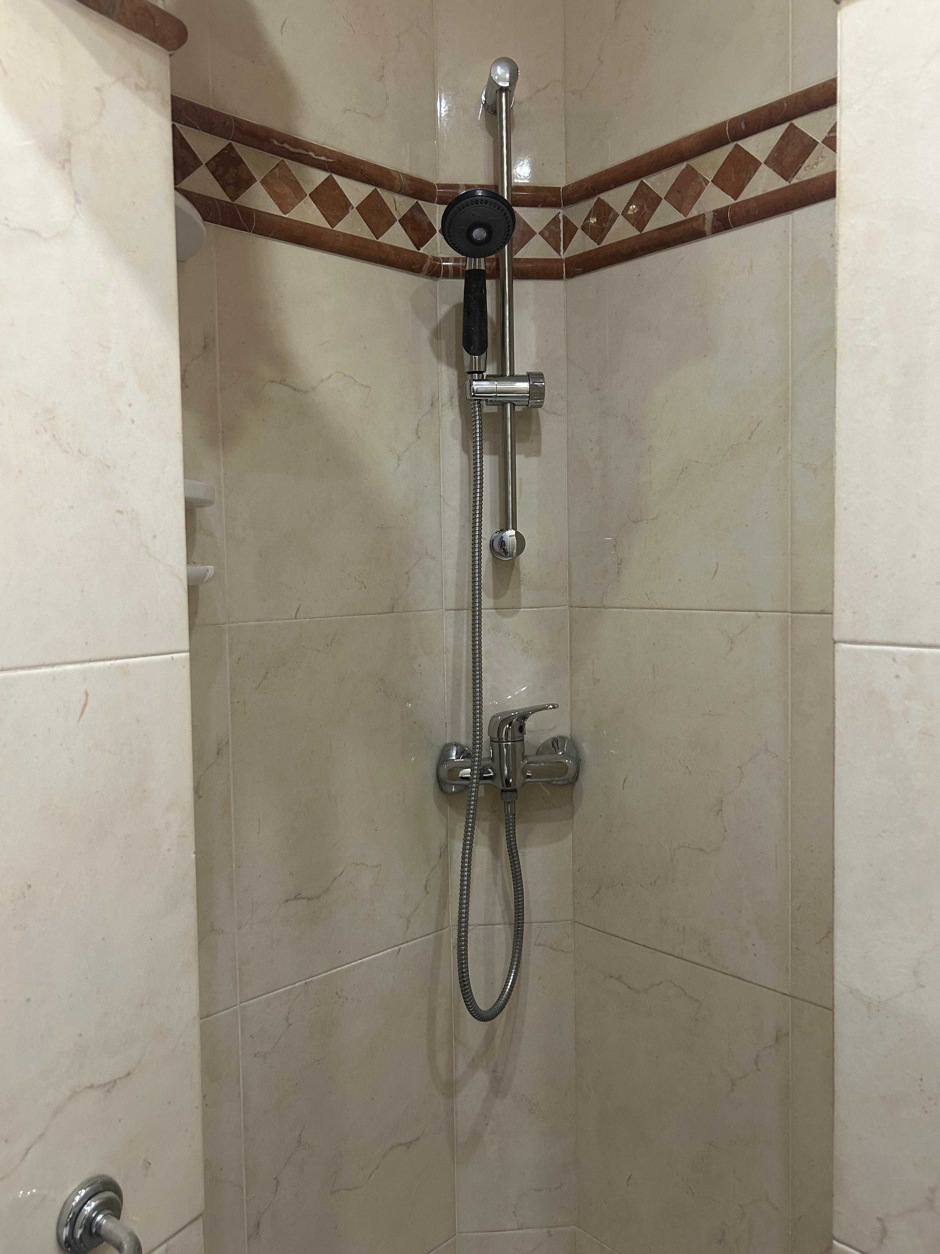 Apartamento T2 no Centro de Queijas