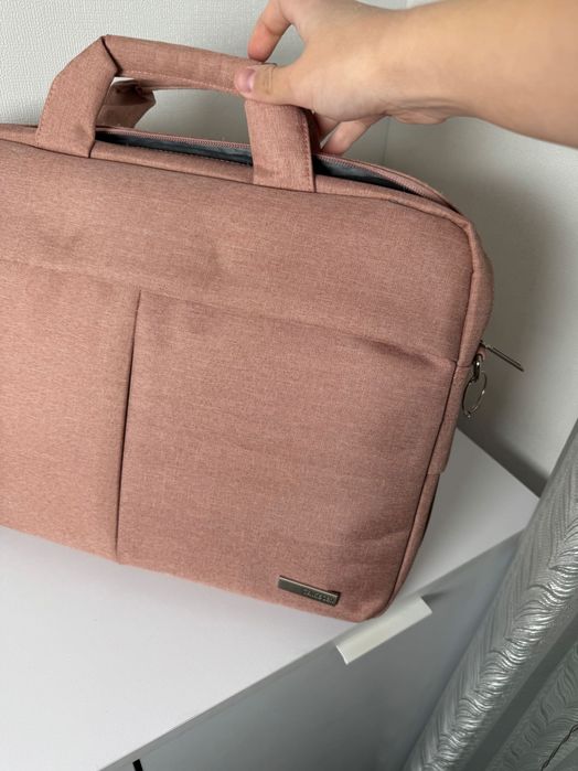 сумка для ноутбука та документів як нова