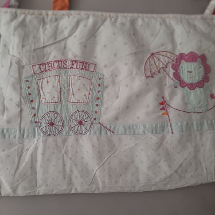 Ochraniacze do łóżeczka 33 cm x 165