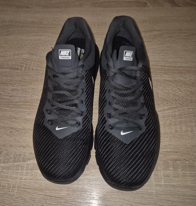 Кросовки NIKE оригинальные