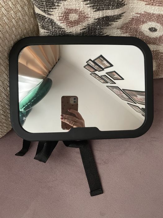 Lusterko samochodowe do obserwacji dziecka