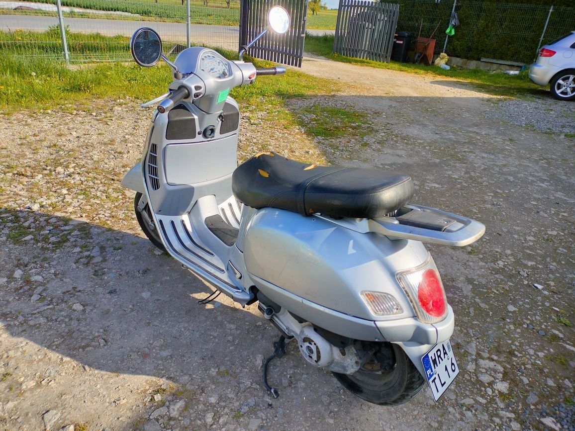 Vespa GTS 125cm3, 2004r, zarejestrowany w PL