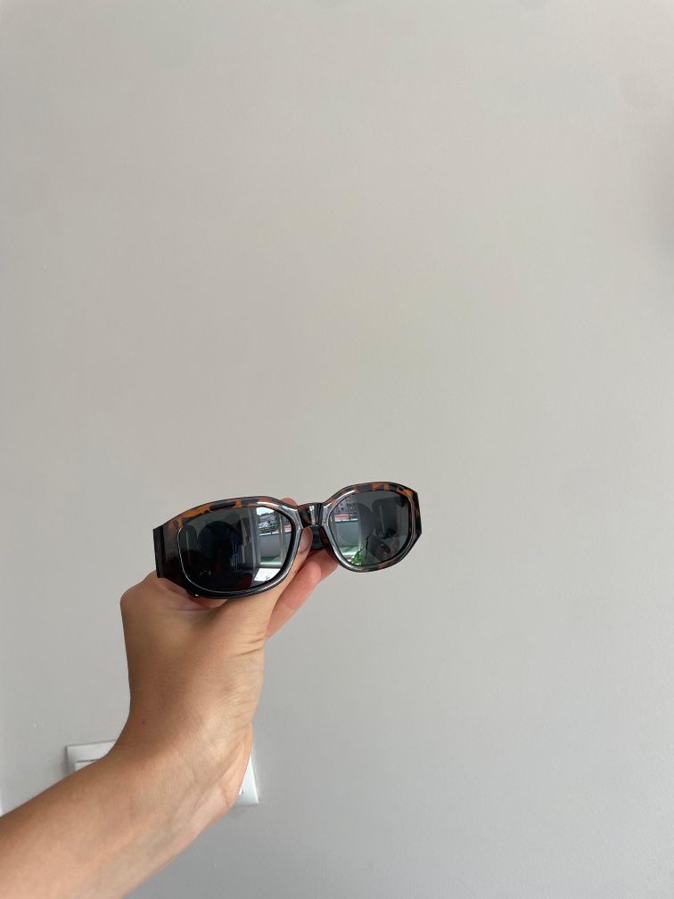 Nowe okulary przeciwstoneczne w stylu Versace