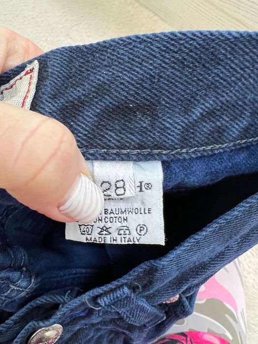 Джинси МОМИ, Нові джинси, сині джинси