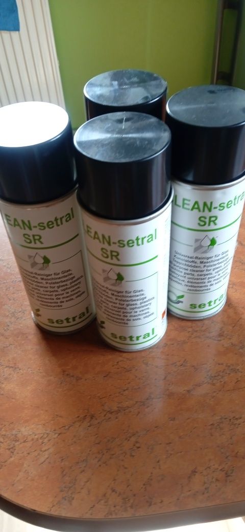 Pianka do czyszczenia elementów plastikowych Clean Setral SR.